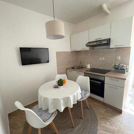 Apartment Maki Kotor Luaran gambar