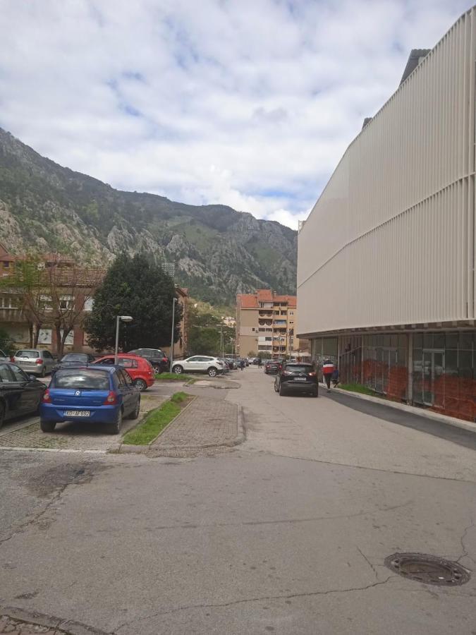 Apartment Maki Kotor Luaran gambar